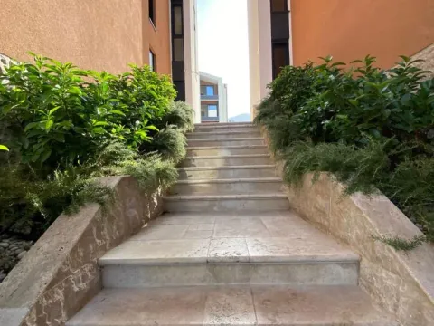 Prodaja, dvosoban stan, 49m², Donja Lastva, Tivat - image 3