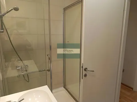 Prodaja, trosoban stan, 79m², Stari grad, Novi Sad - image 11