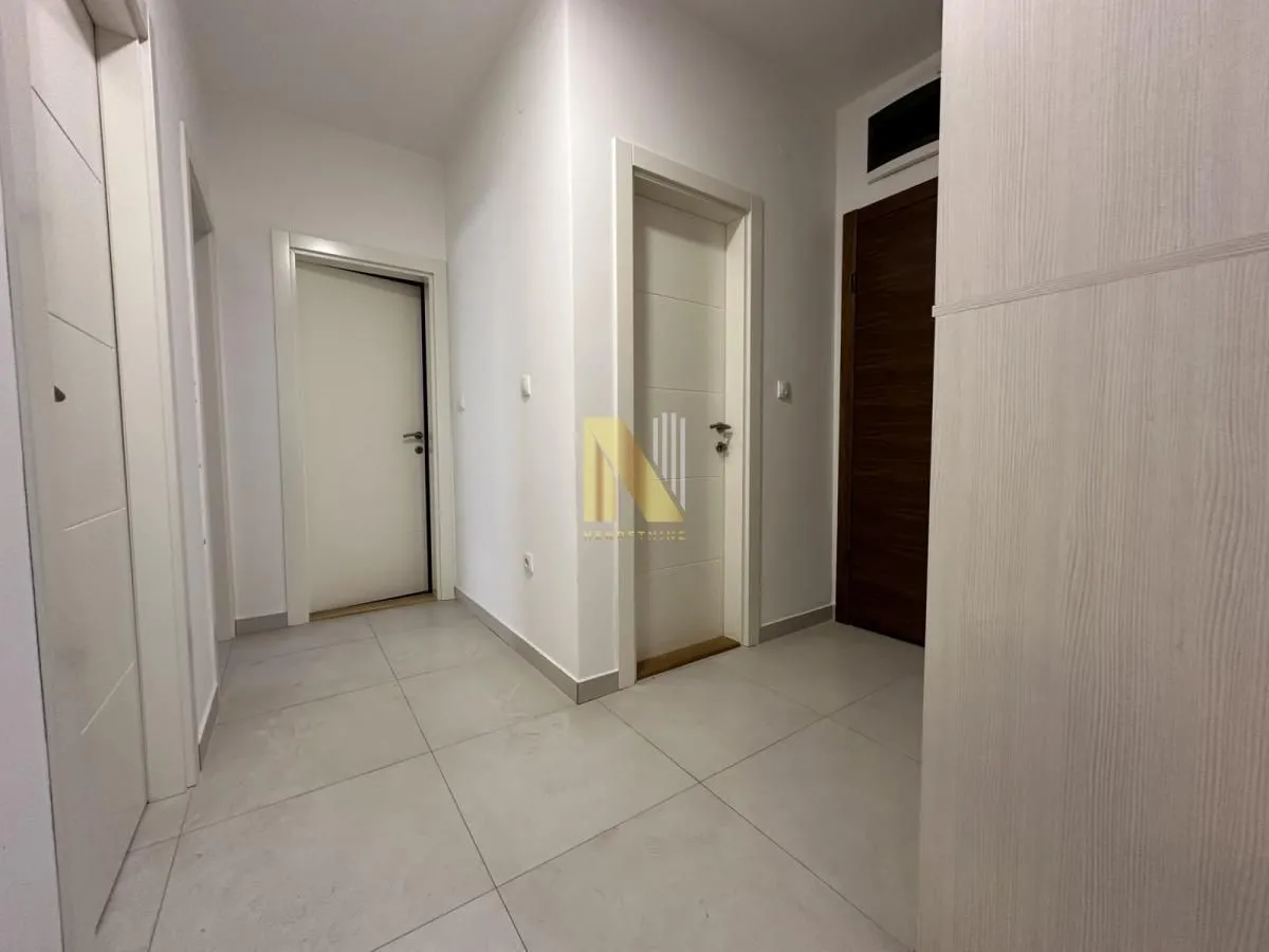 Prodaja, dvosoban stan, 56m², Rotkvarija, Novi Sad Sve Podlokacije