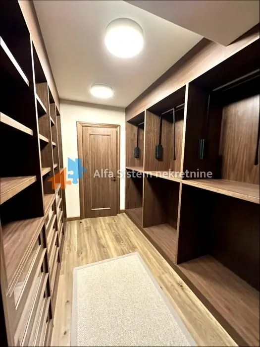 Rent, apartment, 350m², Južni Bulevar, Vračar Sve Podlokacije