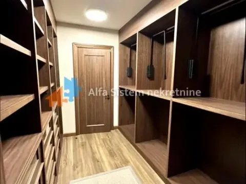 Izdavanje, stan, 350m², Južni Bulevar, Vračar Sve Podlokacije - image 30