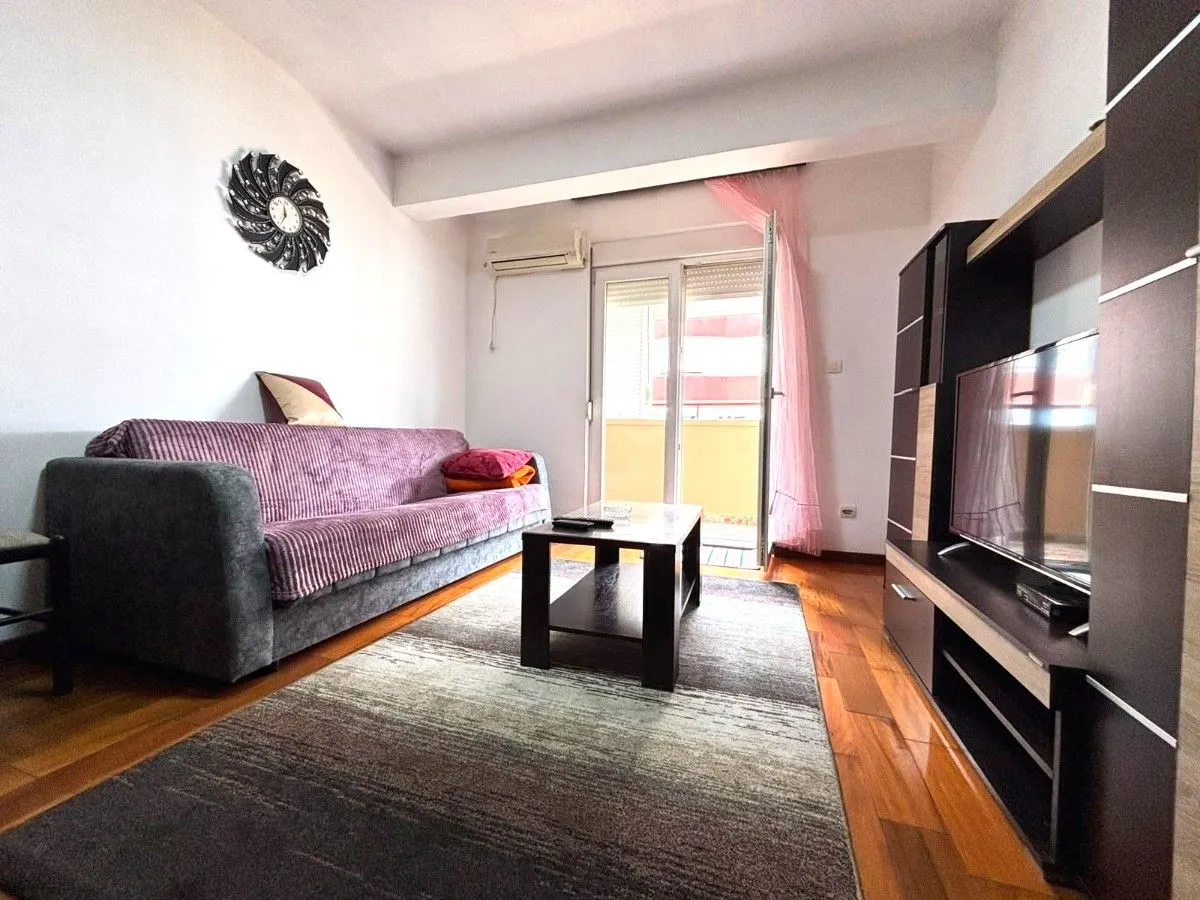 Izdavanje, jednosoban stan, 40m², Zabjelo, Podgorica