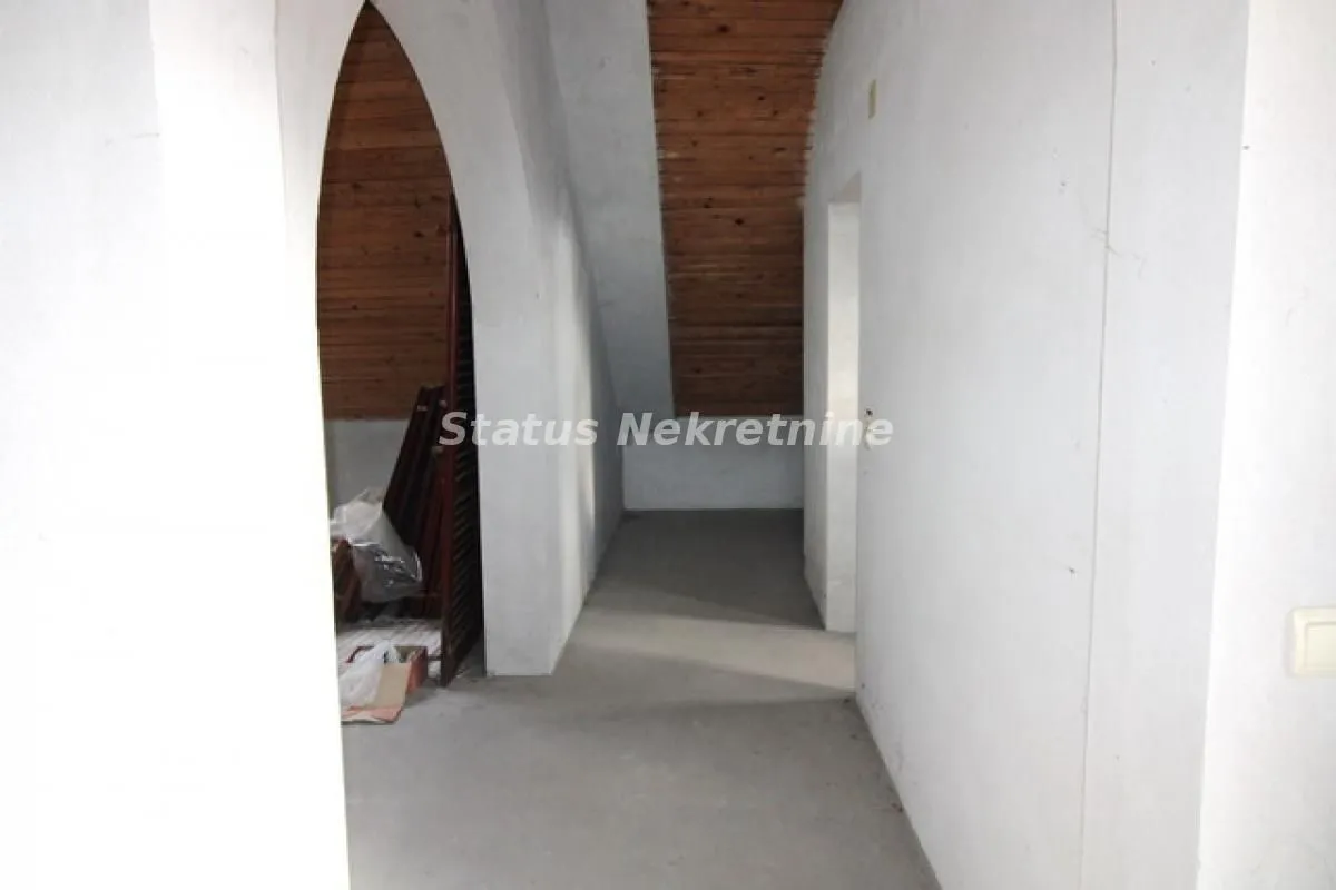 Prodaja, kuća, 420m², Temerin, Novi Sad
