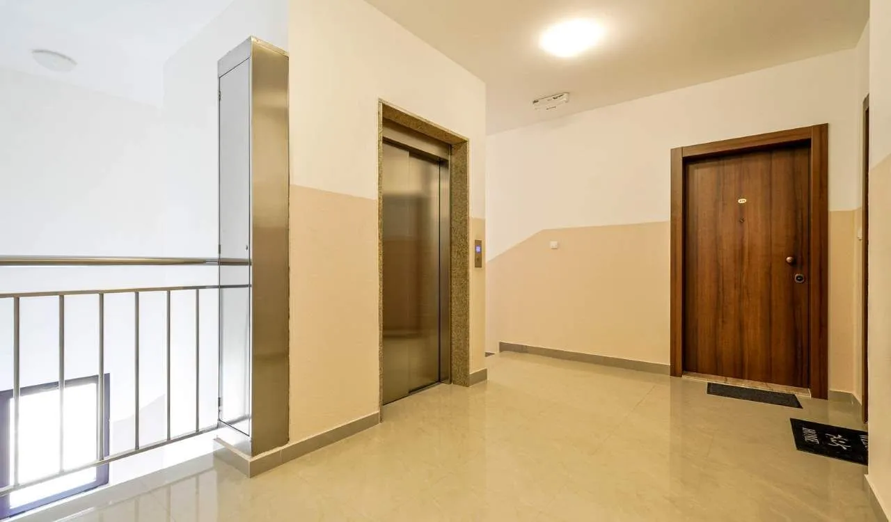 Prodaja, dvosoban stan, 88m², Bečići, Budva