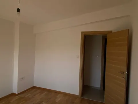 Prodaja, dvosoban stan, 84m², Zagorič, Podgorica - image 6