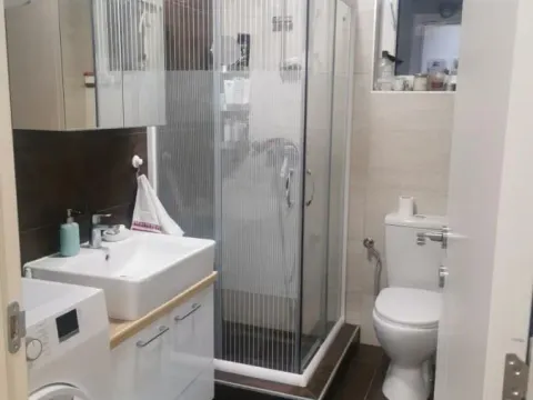 Izdavanje, jednosoban stan, 41m², Zemun Gornji Grad, Zemun Sve Podlokacije - image 5