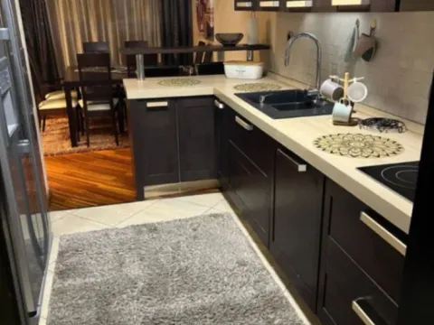 Izdavanje, trosoban stan, 82m², Gorica C, Podgorica - image 5