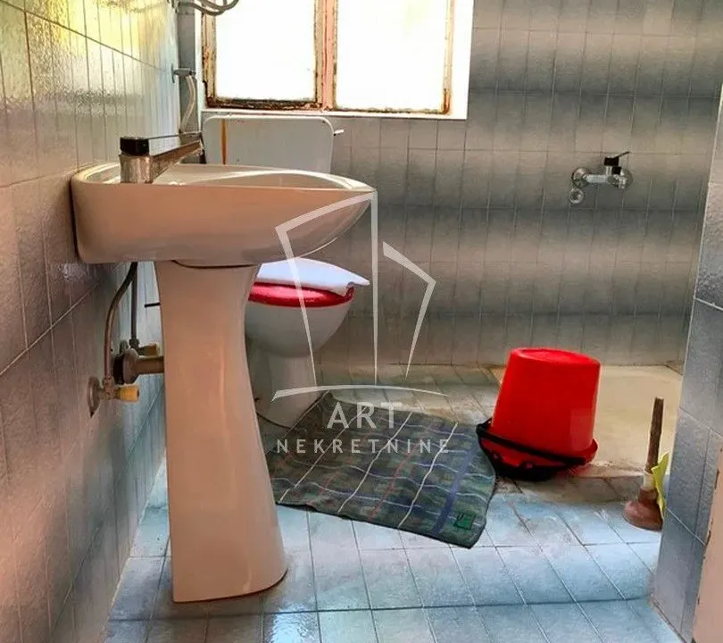 Sale, house, 180m², Slovenska Plaža, Budva