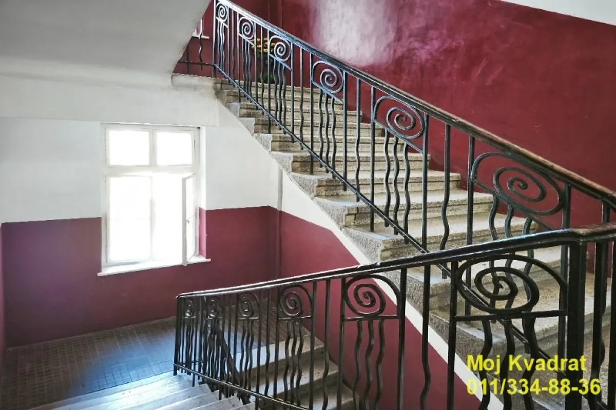 Prodaja, trosoban stan, 79m², Stari Grad, Beograd