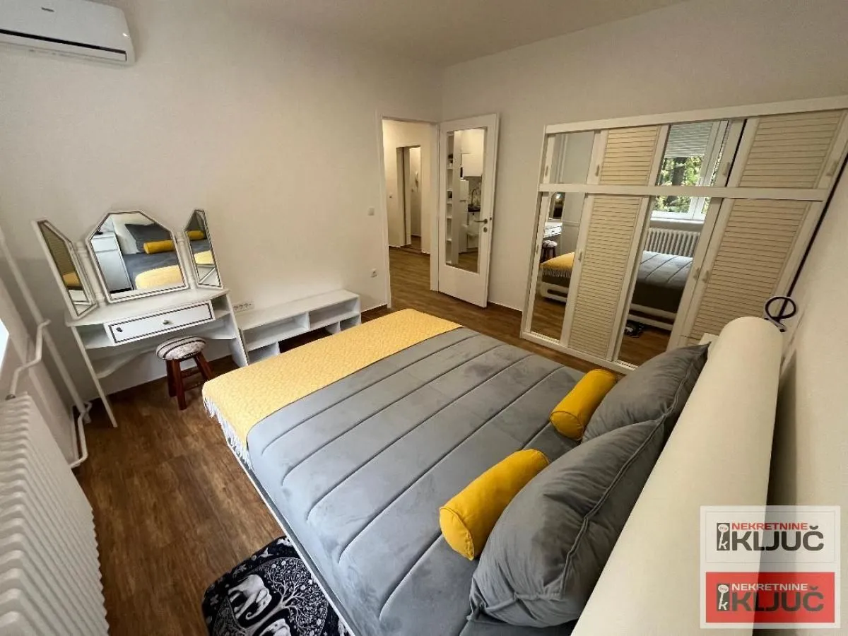 Izdavanje, dvosoban stan, 56m², Grbavica, Novi Sad Sve Podlokacije