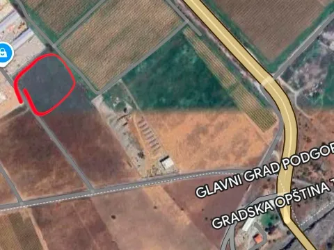 Prodaja, plac, 4000m², Kuće Rakića, Podgorica - image 1