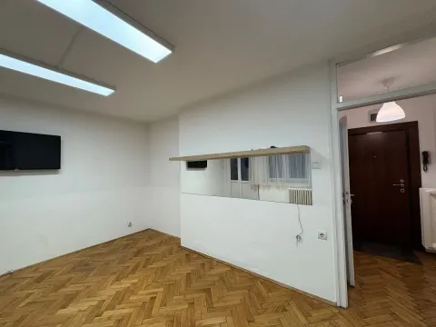 Izdavanje, dvosoban stan, 53m², Vračar Sve Podlokacije, Beograd - image 3