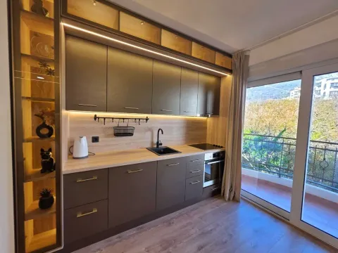 Sale, four bedroom apartment, 107m², Bečići, Budva - image 7