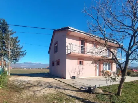 Prodaja, kuća, 110m², Miločani, Nikšić - image 1