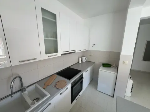 Rent, one bedroom apartment, 52m², Centar, Budva - image 7