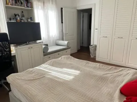 Prodaja, četvorosoban stan, 135m², Zemun Centar, Zemun Sve Podlokacije - image 8