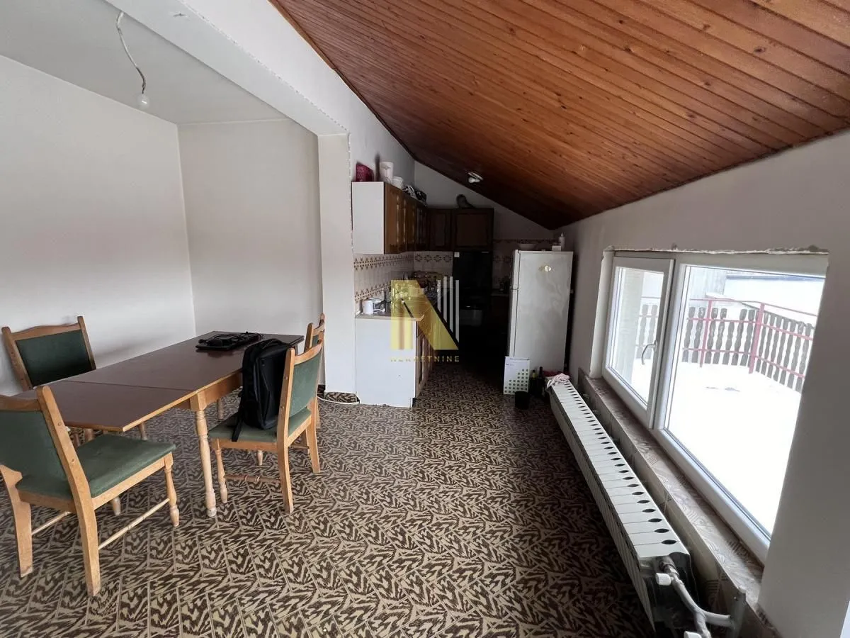 Prodaja, kuća, 330m², Veternik, Novi Sad Sve Podlokacije