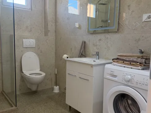 Rent, one bedroom apartment, 42m², Bonići, Tivat - image 7