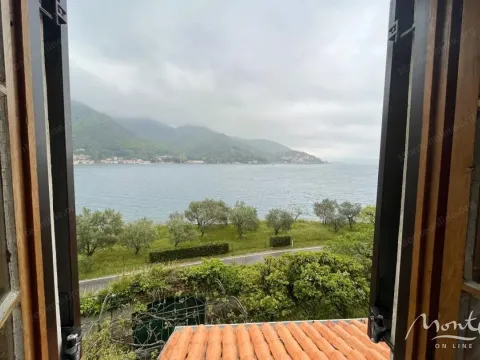 Sale, house, 205m², Đurići, Herceg Novi - image 37