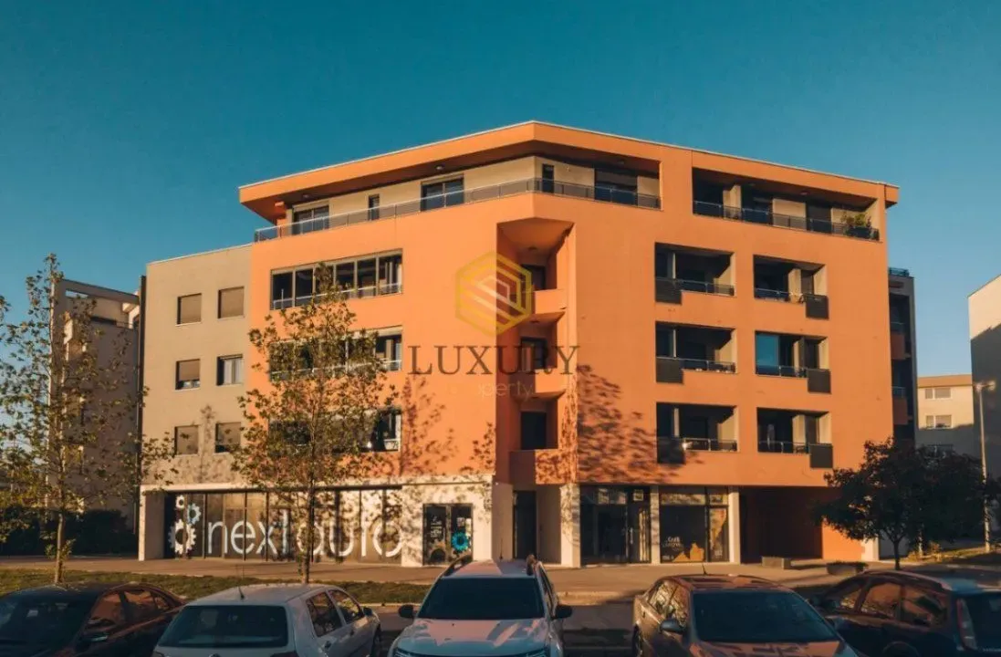 Izdavanje, dvosoban stan, 67m², Blok 9, Podgorica