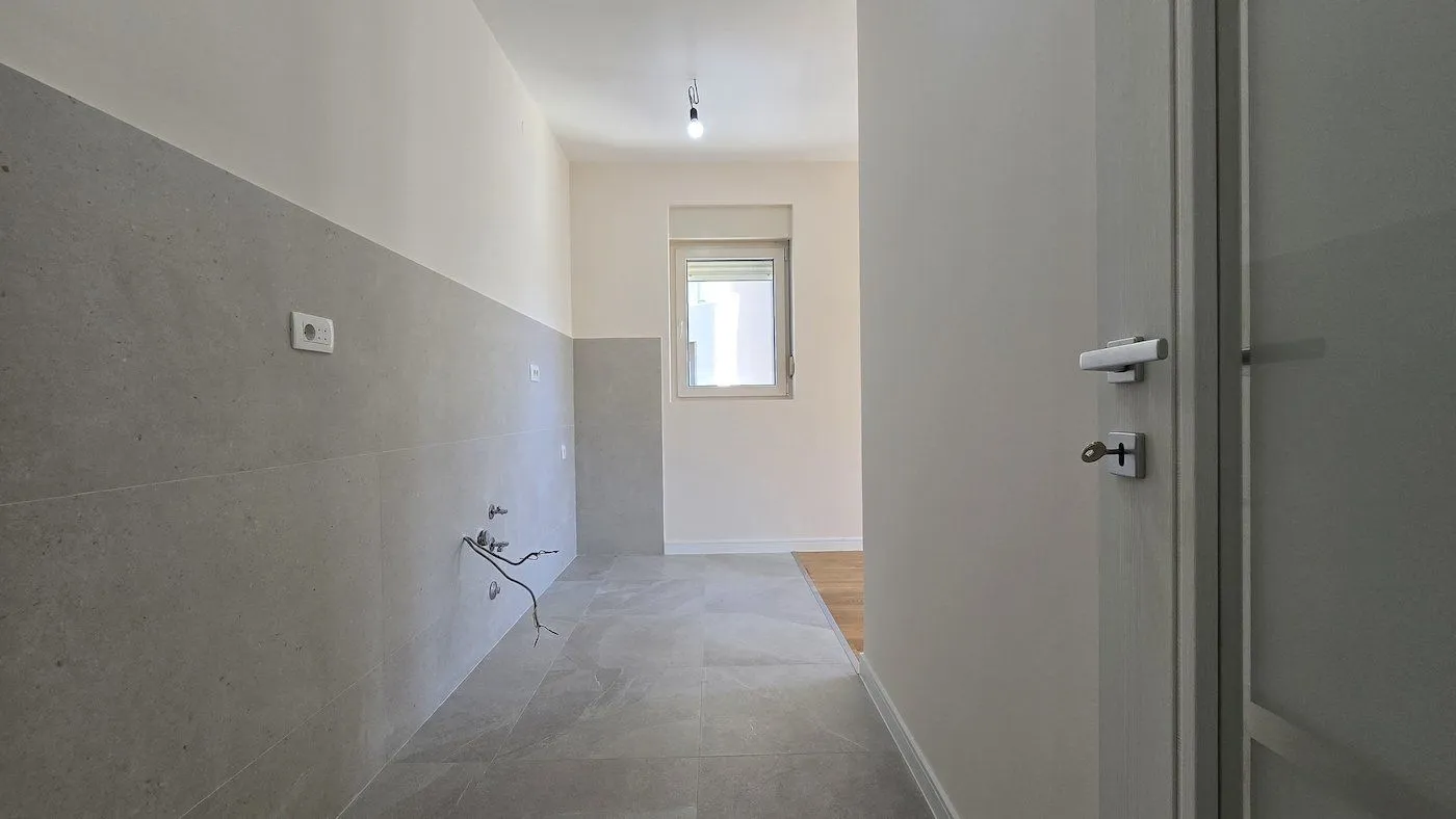 Rent, three bedroom apartment, 93m², Central Point, Podgorica