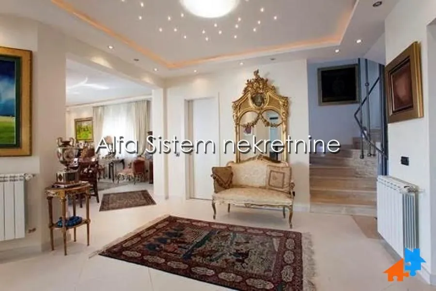 Izdavanje, kuća, 800m², Savski Venac, Beograd