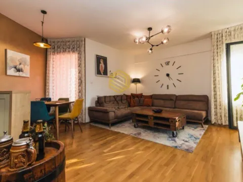Izdavanje, dvosoban stan, 67m², Blok 9, Podgorica - image 8
