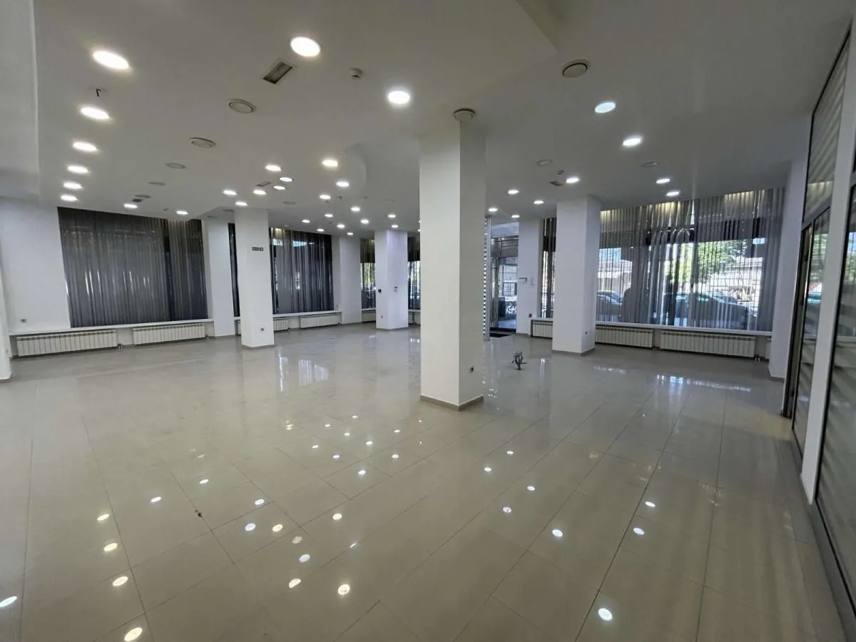 Rent, office space, 250m², Centar Sve Podlokacije, Beograd