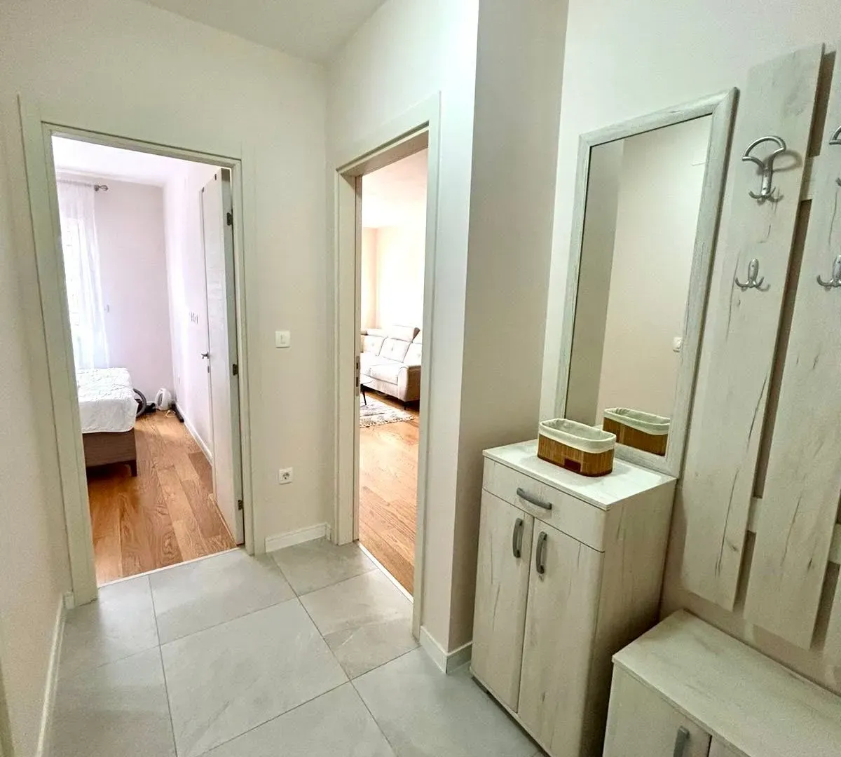 Rent, one bedroom apartment, 49m², Central Point, Podgorica