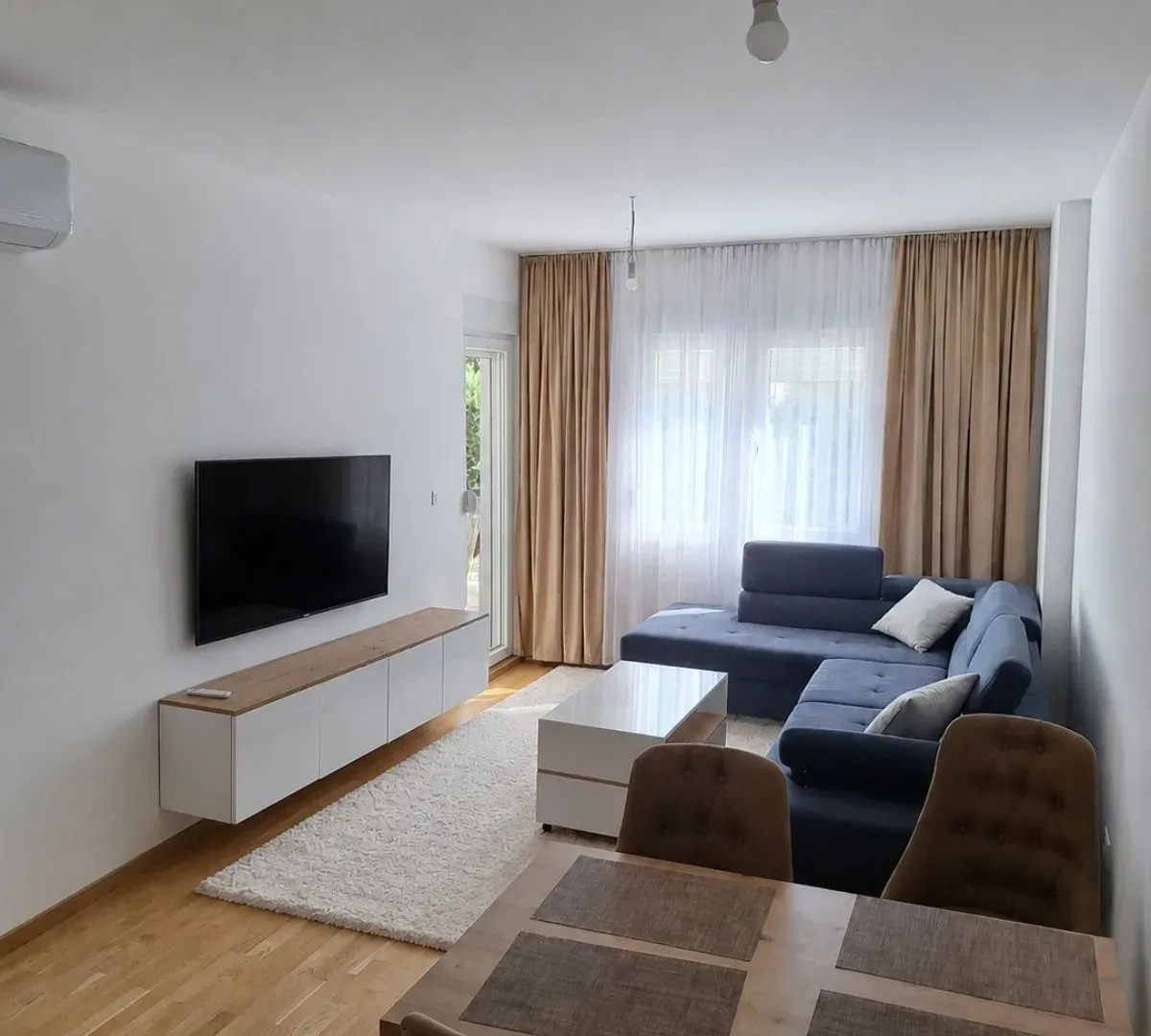 Rent, one bedroom apartment, 44m², Centar, Bar