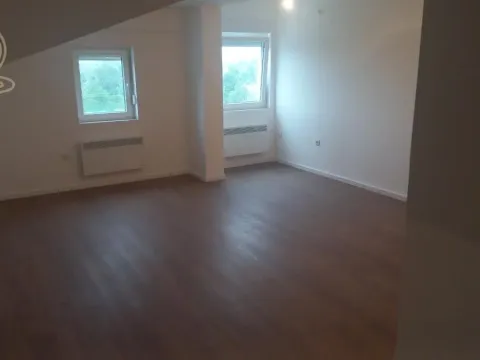 Prodaja, jednosoban stan, 41m², Podbara, Novi Sad Sve Podlokacije - image 1