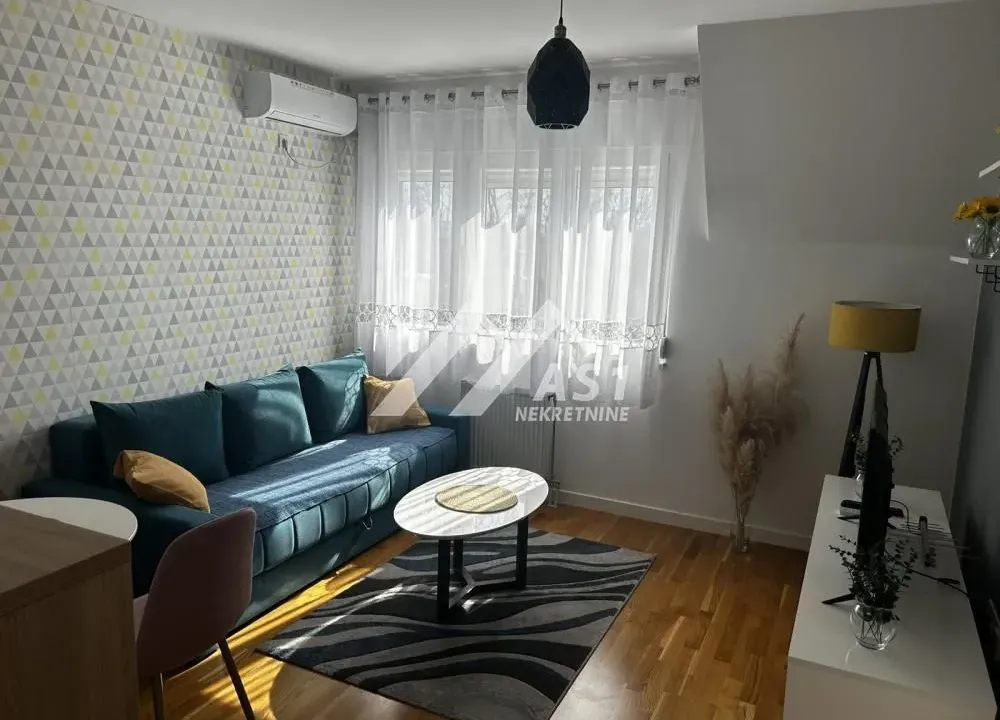 Izdavanje, jednosoban stan, 37m², Novi Sad Sve Podlokacije, Novi Sad