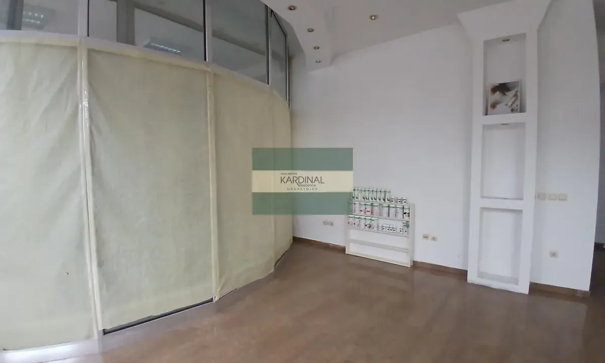 Prodaja, poslovni prostor, 46m², Centar, Jagodina