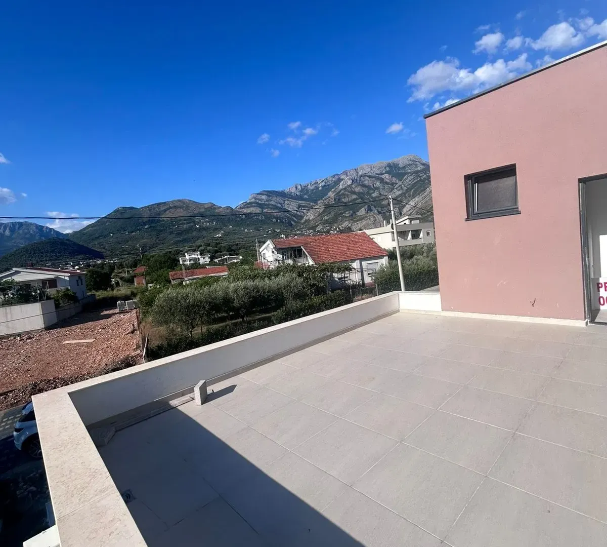 Prodaja, kuća, 225m², Polje, Bar