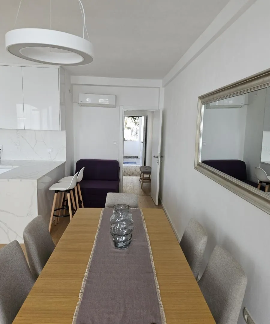 Rent, one bedroom apartment, 56m², Kalimanj, Tivat