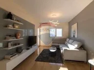 Izdavanje, jednosoban stan, 47m², City Kvart, Podgorica - image 1