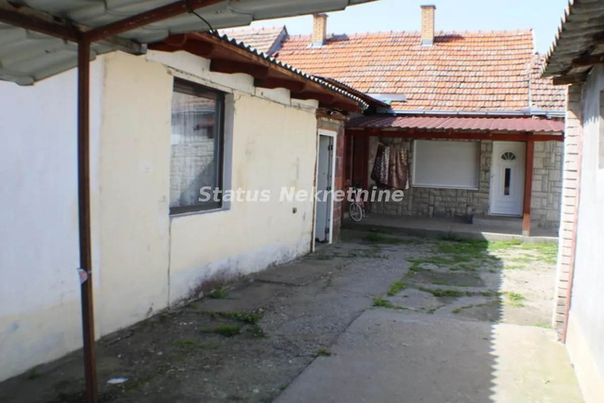 Prodaja, kuća, 110m², Slana Bara, Novi Sad Sve Podlokacije