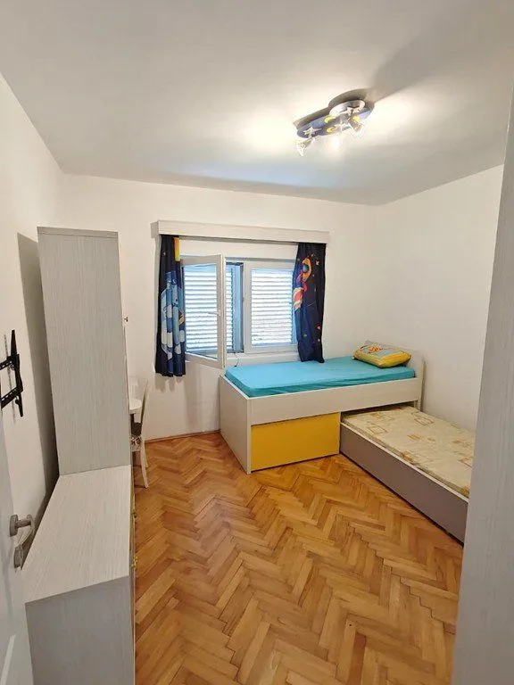 Izdavanje, dvosoban stan, 90m², Stari Aerodrom, Podgorica