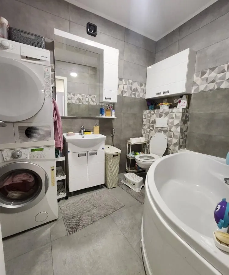 Prodaja, stan, 229m², Telep, Novi Sad Sve Podlokacije