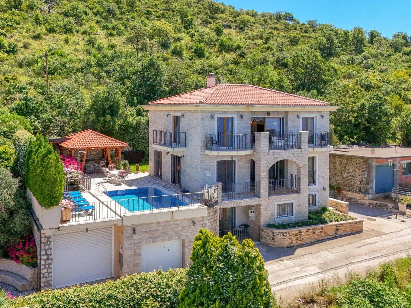 Sale, house, 317m², Budva, Crna Gora