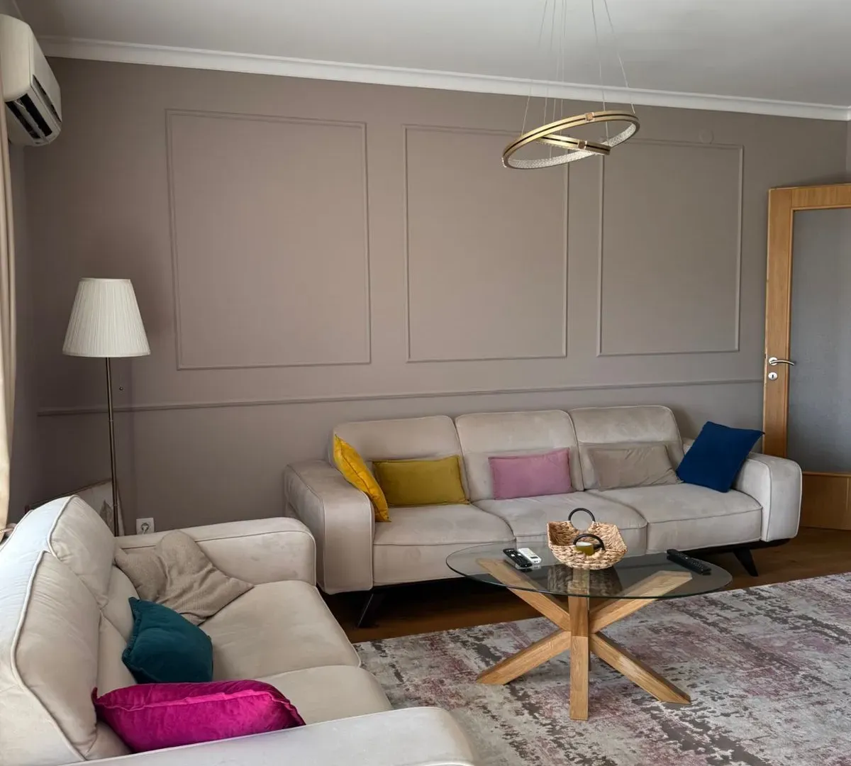 Izdavanje, dvosoban stan, 74m², Blok 9, Podgorica