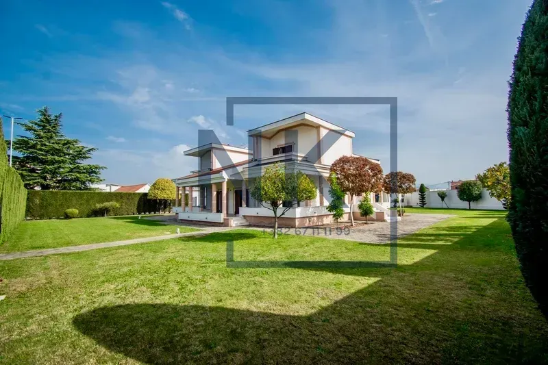 Rent, house, 600m², Zeta, Podgorica