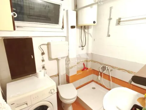 Rent, two bedroom apartment, 55m², Kalenić Pijaca, Vračar Sve Podlokacije - image 9