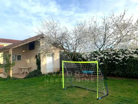 Izdavanje, kuća, 240m², Donja Gorica, Podgorica - image 27