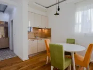Rent, one bedroom apartment, 30m², Budva, Crna Gora - image 9
