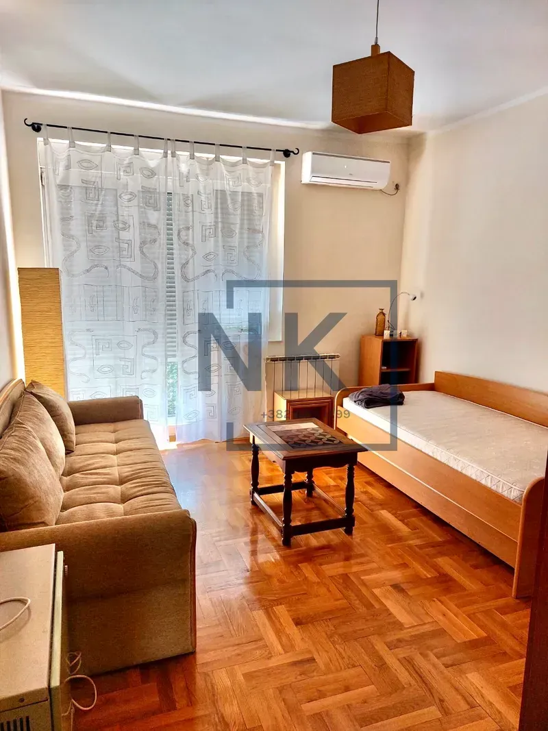 Izdavanje, dvosoban stan, 68m², Centar, Podgorica