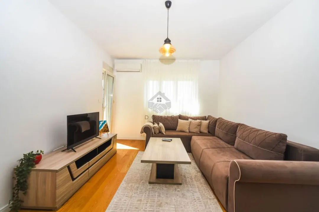 Rent, one bedroom apartment, 49m², Central Point, Podgorica