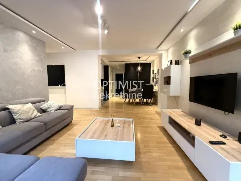 Rent, three bedroom apartment, 70m², Savski Venac, Beograd - image 2