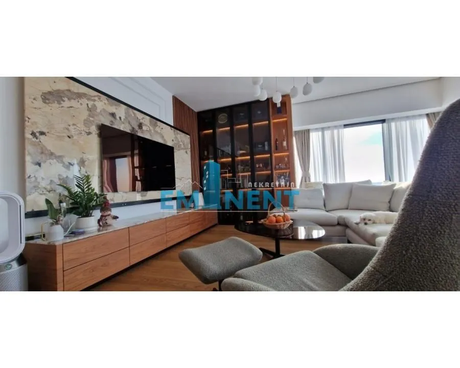 Prodaja, četvorosoban stan, 123m², Novi Beograd Blok 65, Novi Beograd Sve Podlokacije