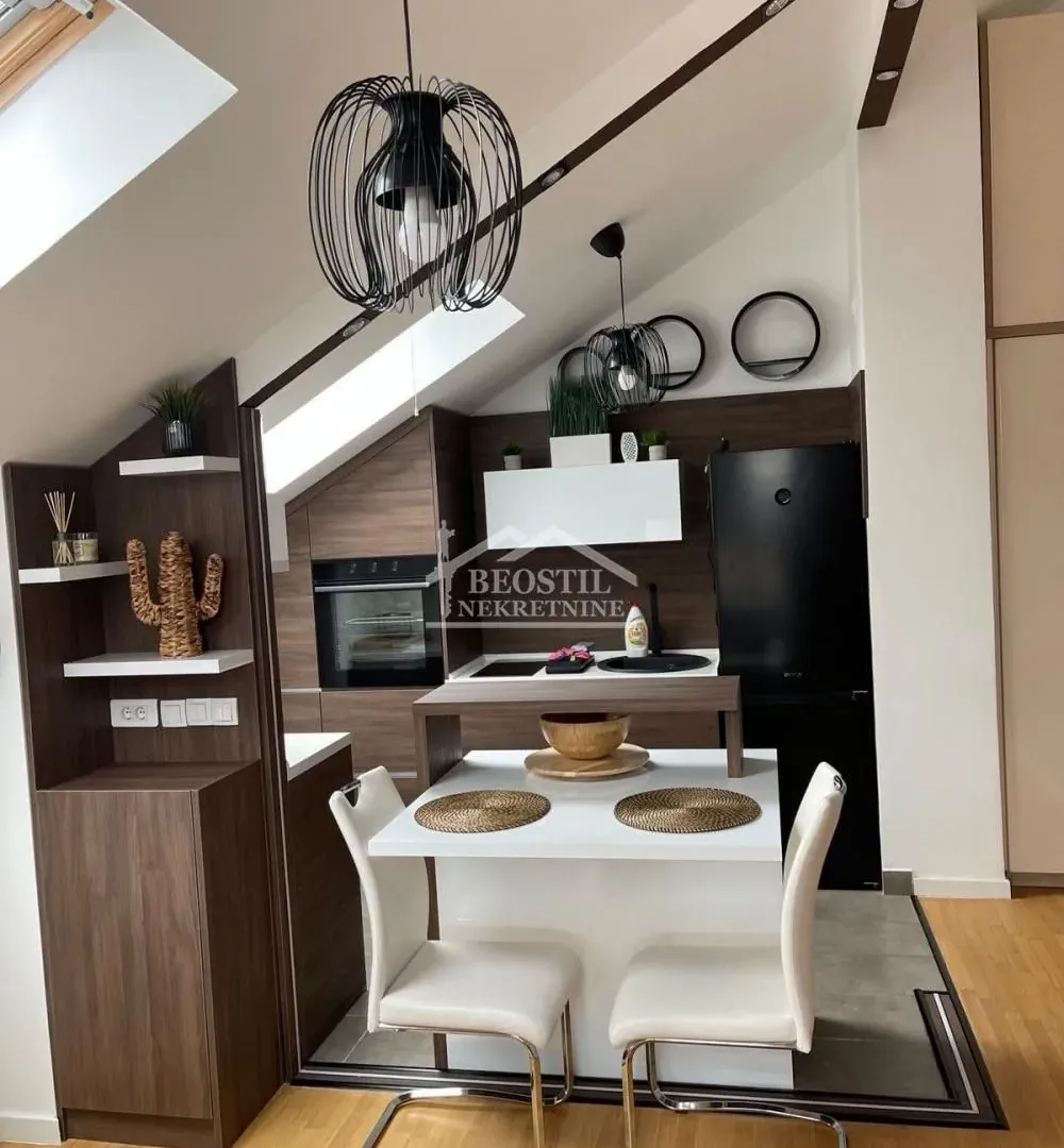 Prodaja, trosoban stan, 66m², Zemun Sve Podlokacije, Beograd